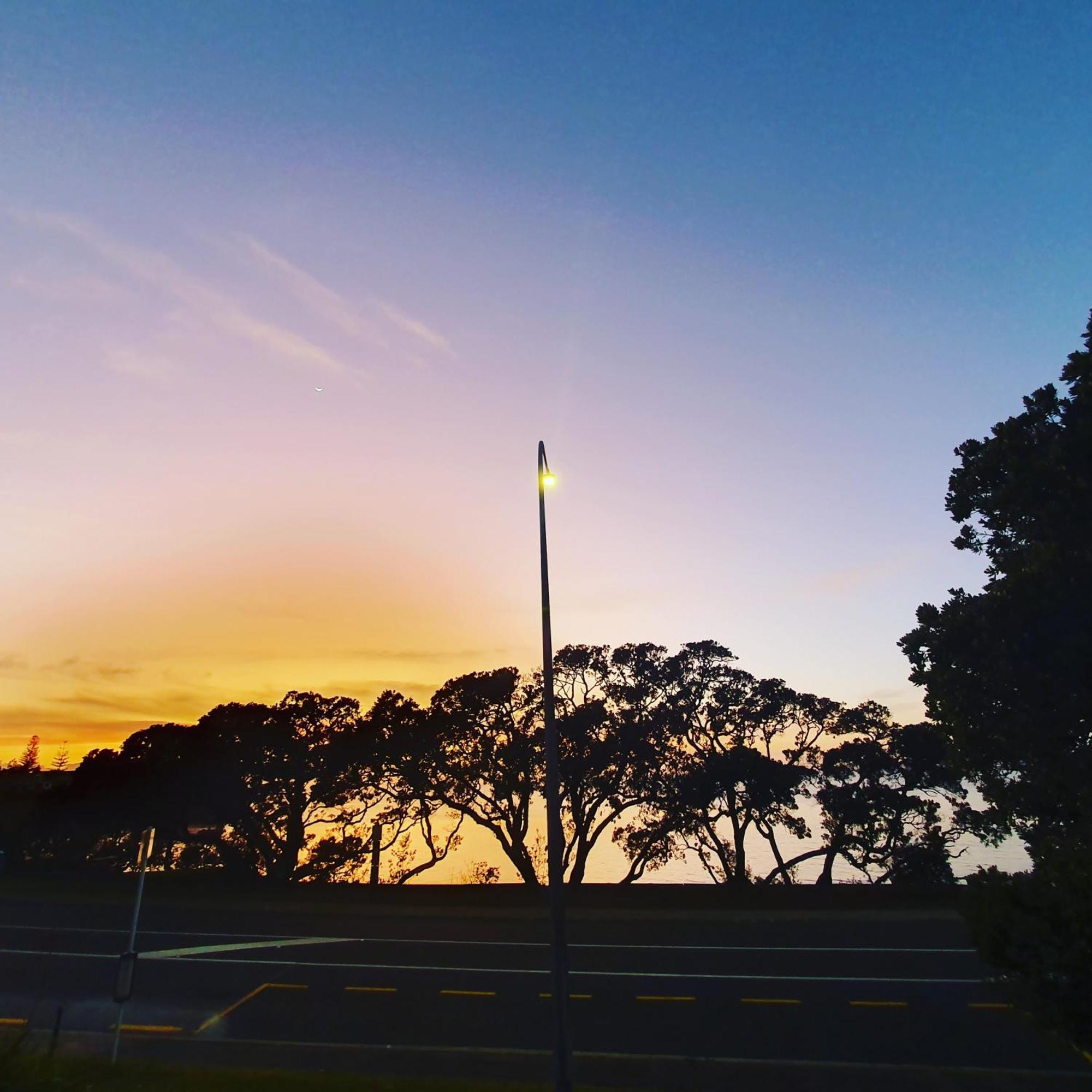 Whangaparaoa Lodge Bagian luar foto