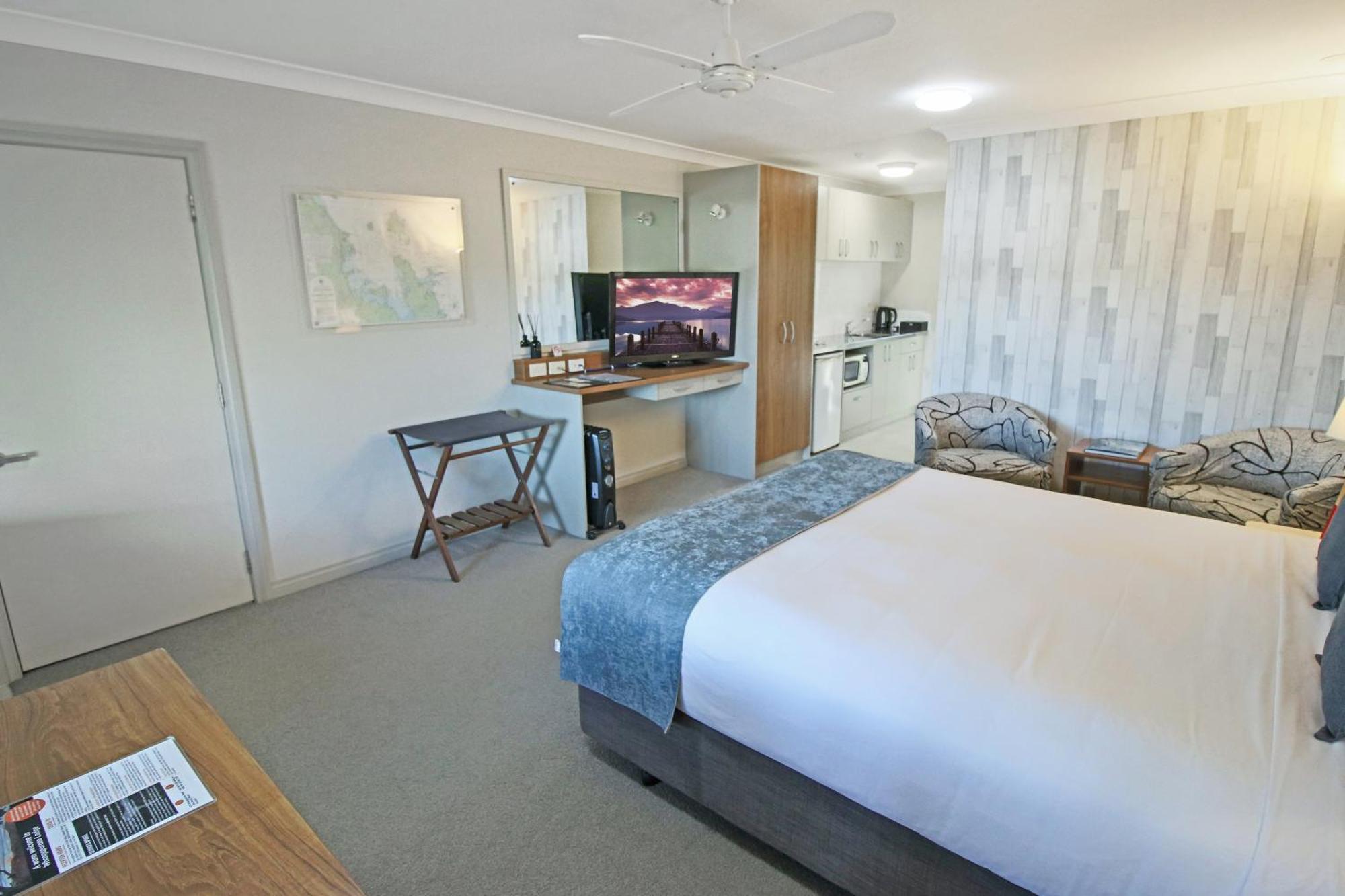 Whangaparaoa Lodge Bagian luar foto