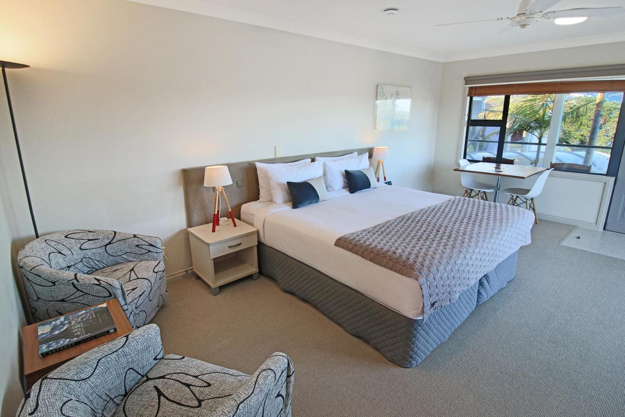 Whangaparaoa Lodge Bagian luar foto