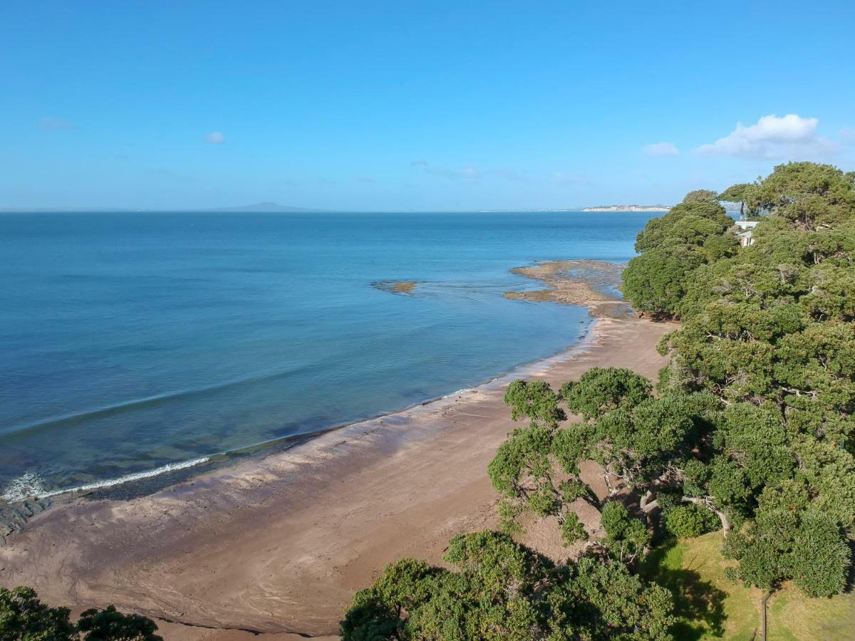 Whangaparaoa Lodge Bagian luar foto