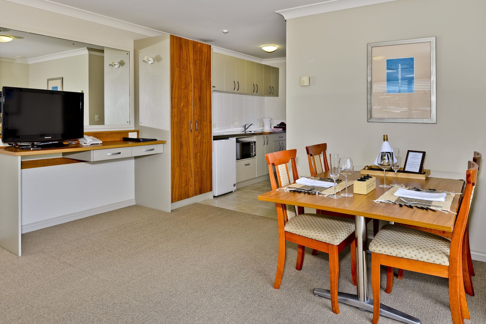 Whangaparaoa Lodge Bagian luar foto